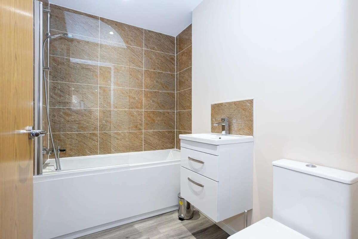 Lovely 1 Bedroom Apartment In Manchester Luaran gambar