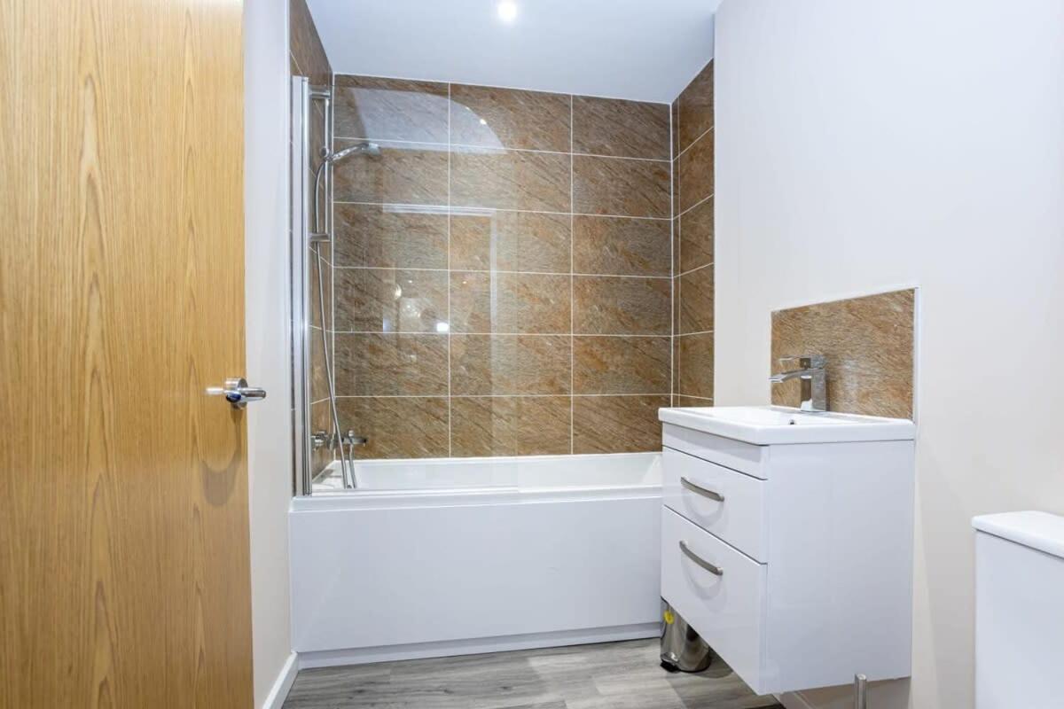 Lovely 1 Bedroom Apartment In Manchester Luaran gambar